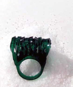 anillo alga plegada upcycling metacrilato