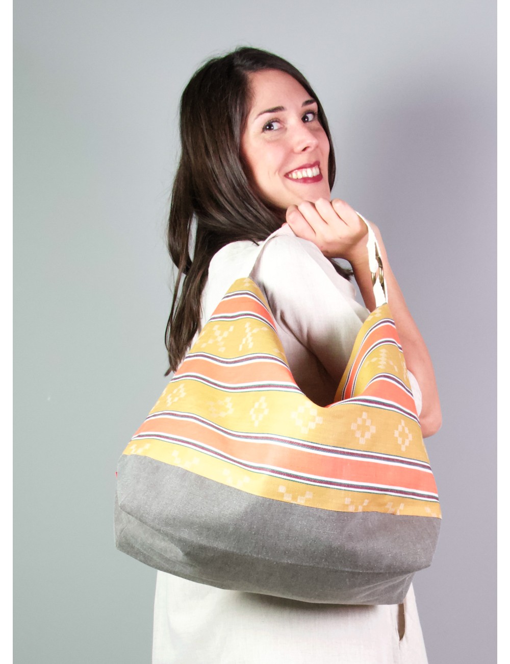 Bag made in Bilbao with orange mattress fabric with geometric print