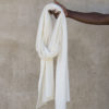 bufanda blanca extra larga hecha en España