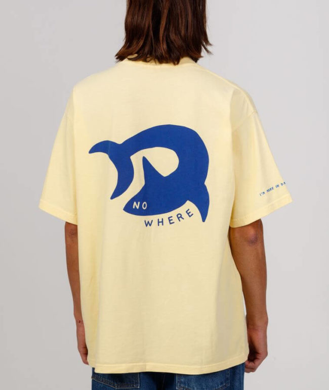 camiseta 100% algodón orgánico activista NO WHERE con tiburón