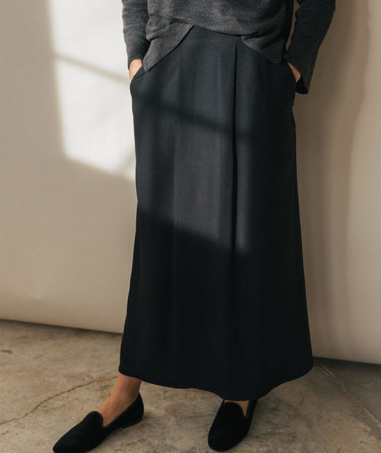 falda larga negra hecha en barcelona