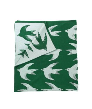 manta de lana merino con estampado de golondrinas en verde