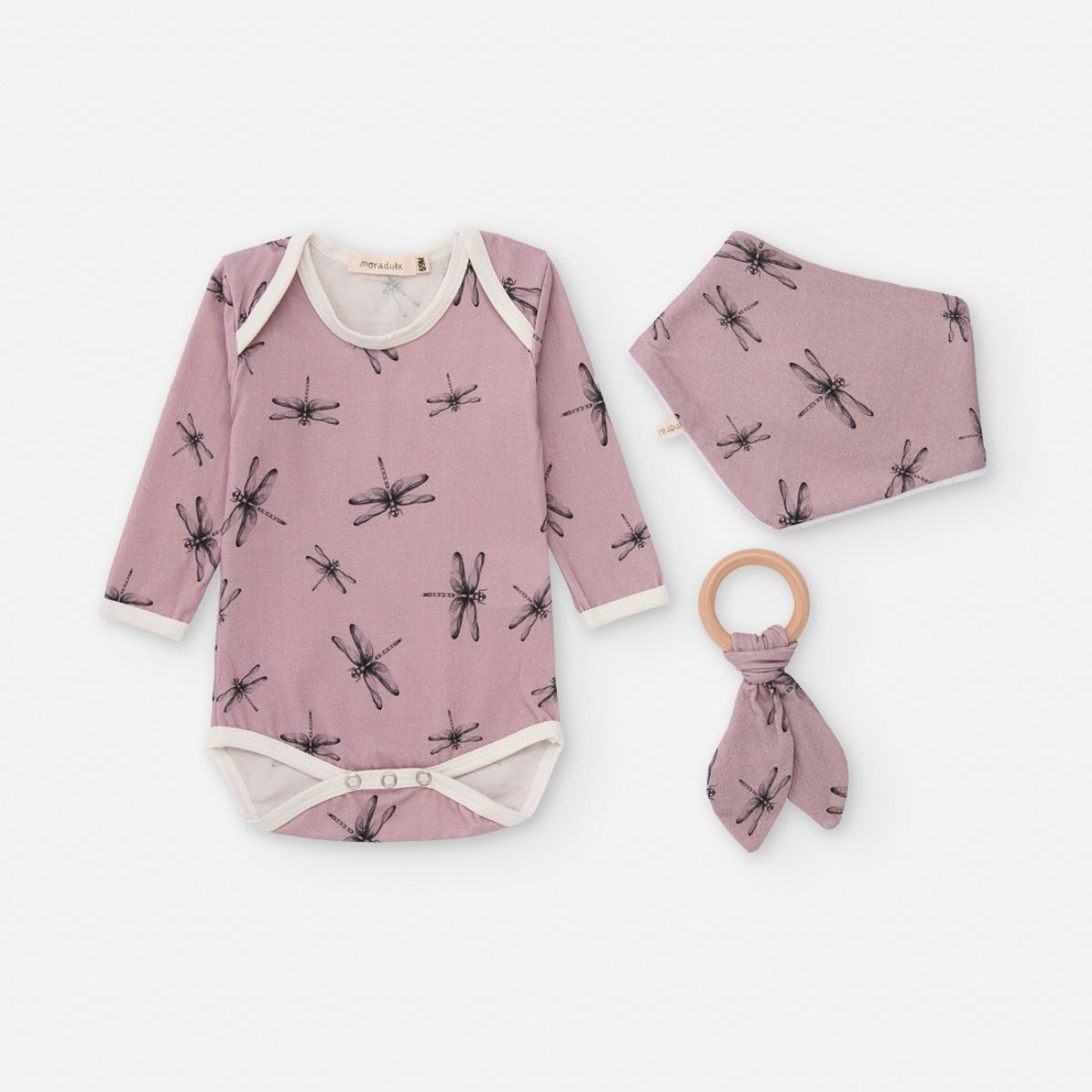 pack compuesto por body, bandana y mordedor