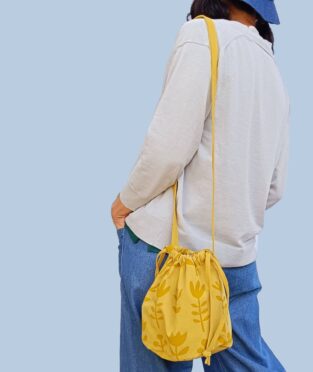 bolso saco amarillo