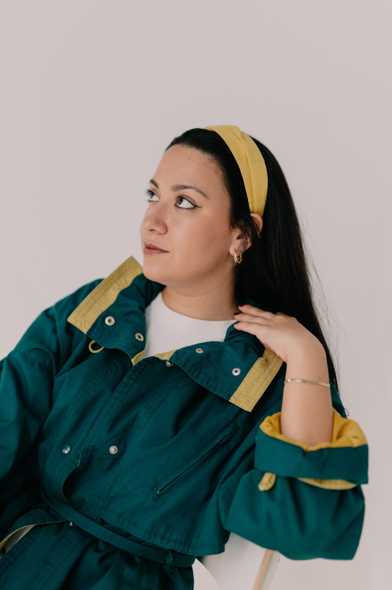 Diadema hecha a mano en Barcelona Mostaza